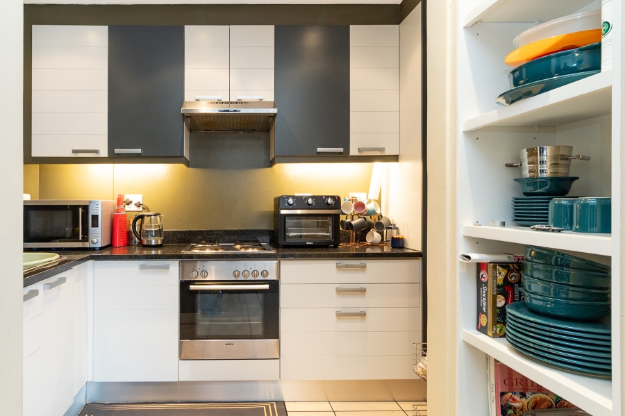 2 Bedroom Property for Sale in Cape Town City Centre Western Cape